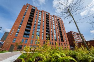 Podium-Lumina-Village-Trafford-Domis-Construction